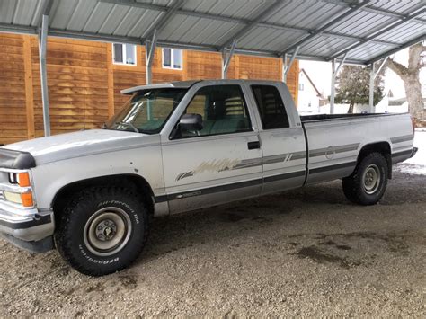 1989 Chevy C2500 - Larry W. - LMC Truck Life