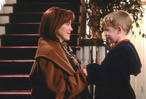 Catherine O’Hara Had ‘Home Alone’ Reunion With Macaulay Culkin - Inquisitr