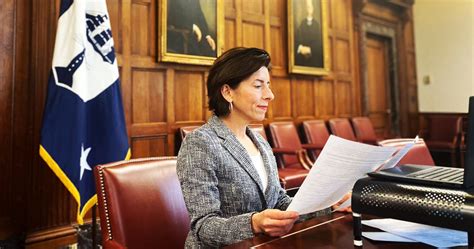 US Commerce Secretary Gina Raimondo Vow To Combat Semiconductor Chip With New Investments