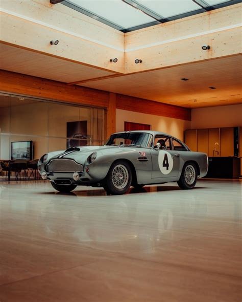 Aston Martin DB4 GT - The Collectors Circle