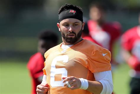 Baker Mayfield Pick Problem in Bucs Camp Revealed - TMSPN