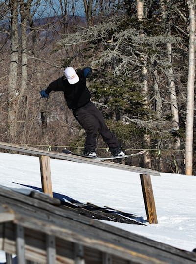 Learn More About Snowboard Jibbing - The Guide