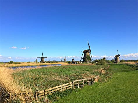 Why Visit Windmills in Holland at Kinderdijk - TravelMamas.com