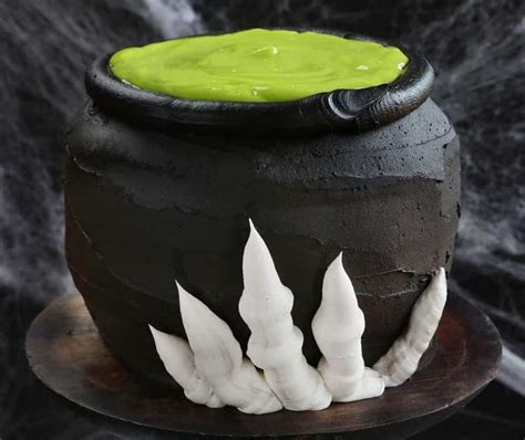 Cauldron Cake {VIDEO} | i am baker