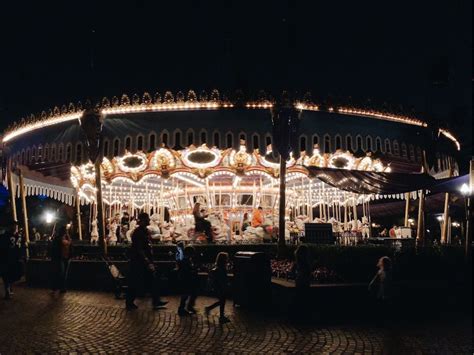 disneyland carousel | Disney california adventure, California adventure ...