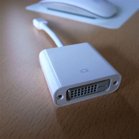 Apple Mini DisplayPort − DVI Adapter | Exif_JPEG_PICTURE | smilemark | Flickr