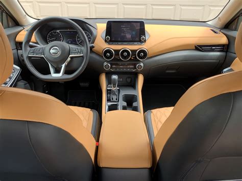 2020 Wards 10 Best Interiors Winner: Nissan Sentra | WardsAuto