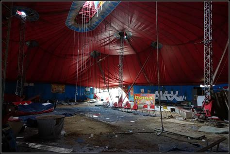 Would you imagine the abandoned Pennywise Circus? It could exist in ...