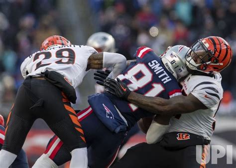 Photo: New England Patriots vs Cincinnati Bengals at Boston ...