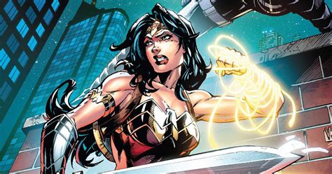 Wonder Woman: The 10 Best Uses of Her Lasso of Truth