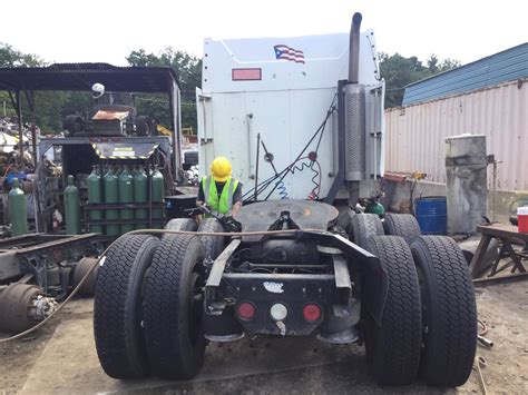 Salvage 1994 Freightliner CLASSIC XL Truck Tractor For Parts | Freehold ...