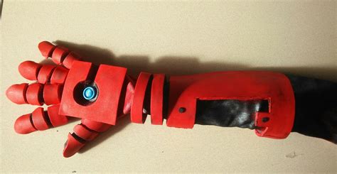 Tord's robot arm (cosplay-Eddsworld) by Geekypaws on DeviantArt