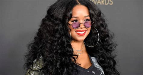 What is H.E.R.'s net worth? Award-winning singer makes millions through ...