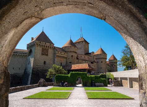 Chillon Castle: History, General Info & More - SwitzerLanding