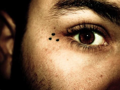 Each dot on the popular three dots tattoo represents a word from the spanish phrase "Mi Vida ...