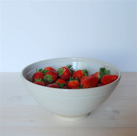 Stoneware bowl White ceramic bowl Fruit bowl Salad bowl