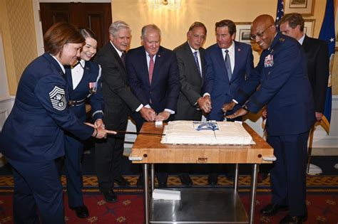 DVIDS - Images - Air Force 75th birthday celebration at U.S. Capitol [Image 16 of 23]