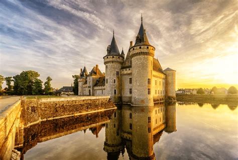 8+ Thousand Castle On Loire River Royalty-Free Images, Stock Photos ...