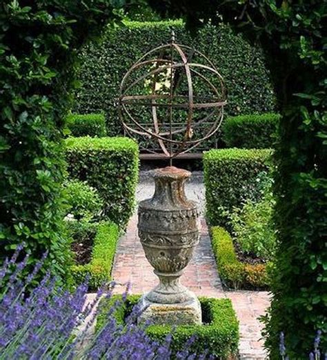 Pin by Jill Paxton on Tuin dekor | French country garden decor, French country garden, French garden