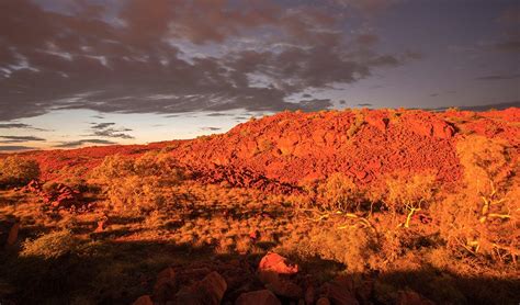 Gallery: The Pilbara landscape of stone-etched stories - Australian ...