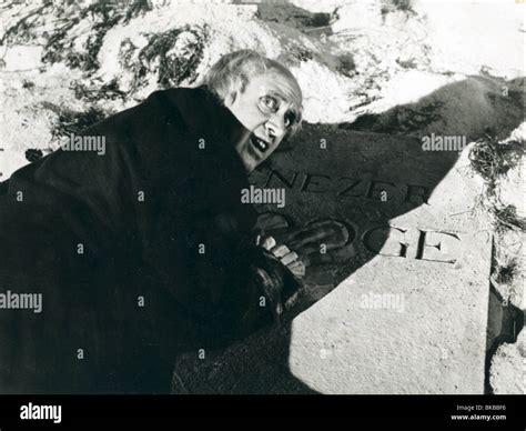 SCROOGE -1951 ALASTAIR SIM Stock Photo - Alamy