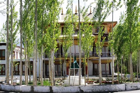 Dalai Lama's official residence in leh - India Travel Forum | IndiaMike.com