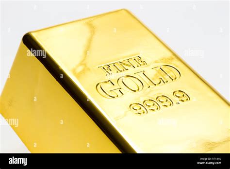 One kg, 1000g gold bar, 999.9 pure gold Stock Photo - Alamy