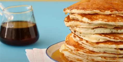 Martha Stewart Buttermilk Pancake Recipe || A Quick Homemade Snack Idea