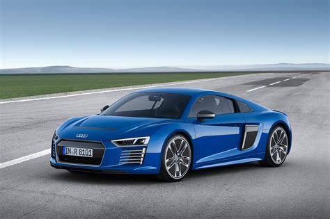 Audi R8 2015 HD wallpapers free download