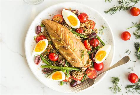 Healthy Fish recipe | Smoked mackerel nicoise with dill quinoa