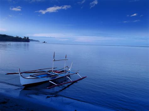 Pola Mindoro Philippines by Danny Enriquez - Desktop Wallpaper