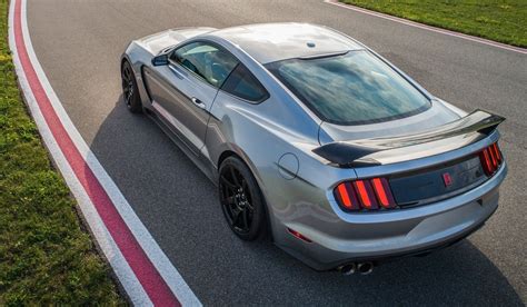 10 Reasons Why The Ford Mustang Shelby GT350 is Perfect For Driving ...