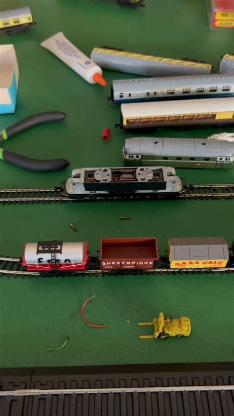 Minitrix locomotive troubleshooting reference videos : r/modeltrains