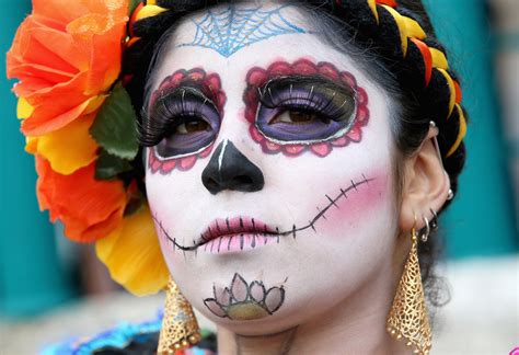 Day of the Dead Photos: See What Día de los Muertos Celebrations Look Like Around the World ...