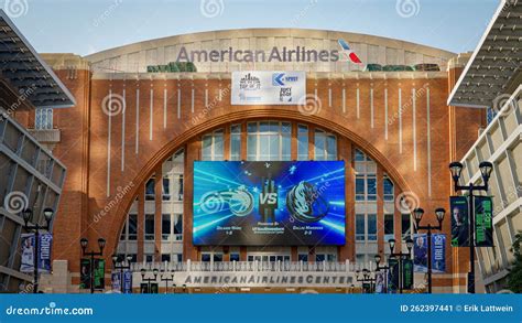 American Airlines Arena - Home of the Dallas Mavericks and Dallas Stars ...