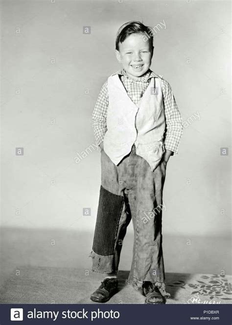 Bobby "Wheezer" Hutchins | Pantsuit, Kids comedy, Our gang little rascals