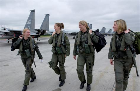 File:F-15 Eagle female pilots, 3rd Wing.jpg - Wikipedia, the free encyclopedia