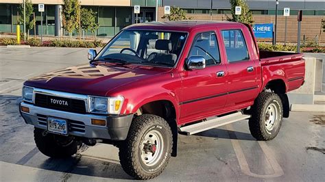 1989 Toyota Hilux Crew Cab SSR 4×4 5-Speed VIN: YN1050000422 - CLASSIC.COM