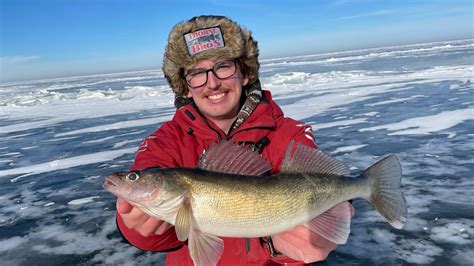 FIRST ICE Red Lake Walleye Fishing 2022 - YouTube