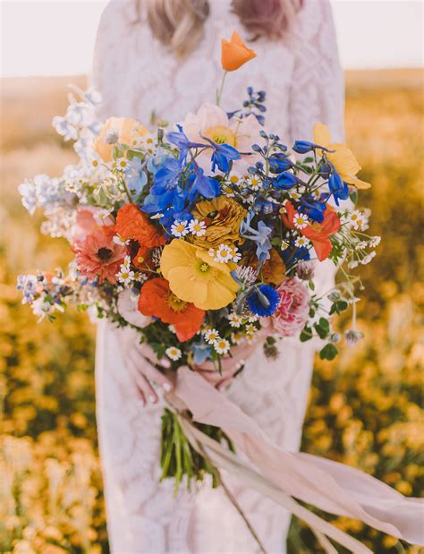 25 Gorgeous Bridal Bouquets for Spring & Summer Weddings - Elegantweddinginvites.com Blog