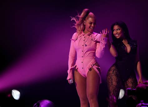 We Are Totally Feeling Beyonce and Nicki Minaj's Tidal "Feeling Myself" Performance | Glamour