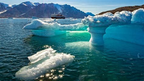 The Way of an Iceberg - Adventure Canada