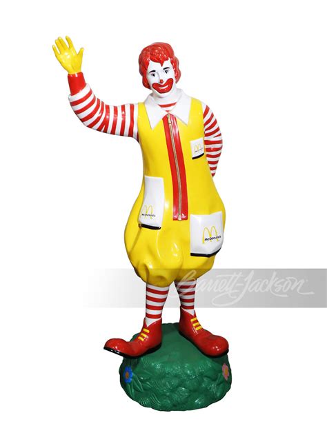 VINTAGE RONALD MCDONALD THREE-DIMENSIONAL STATUE