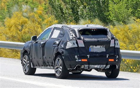 2019 Cadillac XT4 Plug-in Hybrid Spied During Hot Weather Testing - autoevolution