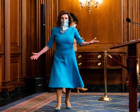 Nancy Pelosi Masters the Art of the Color-Coordinated Face Mask | Vogue