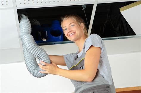 How To Clean Your Air Ducts Yourself (Full DIY On Air Duct Cleaning) - Interior Designs Hub