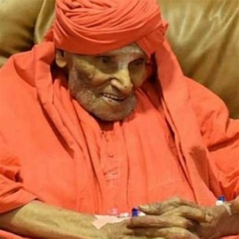 "Walking God" Shivakumara Swamiji, 111-Year-Old Siddaganga Seer, Passes Away