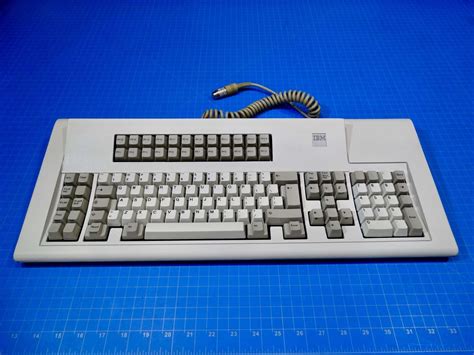 1984 IBM Model F keyboard (6110668) 13 DEC 84 (122-key) – ClickyKeyboards