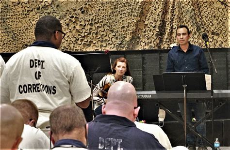 Violin classes coming to Walker State Prison | Chattanooga Times Free Press