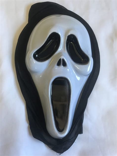 Scream Mask